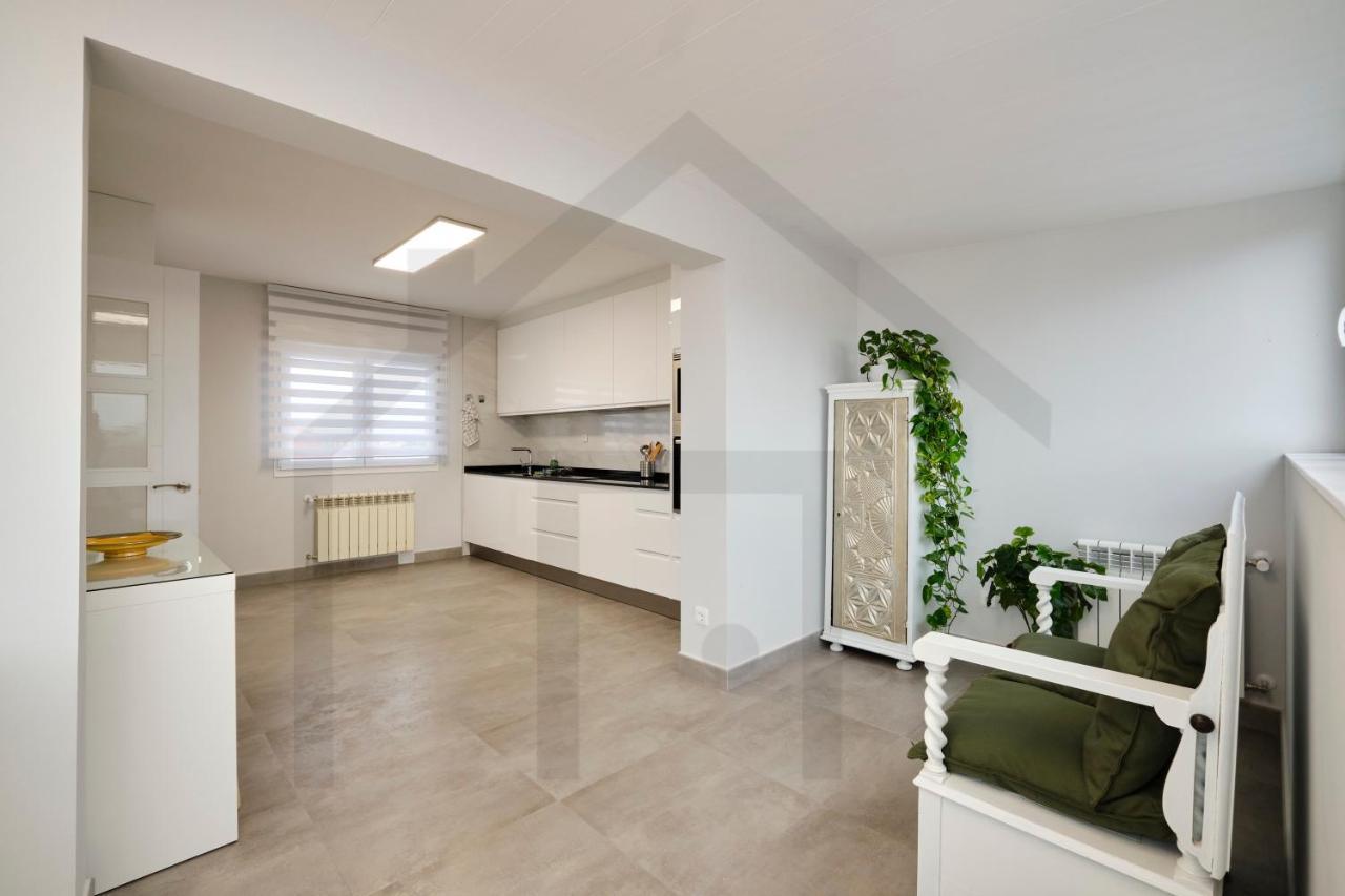Espectacular Atico A Un Paso Del Centro De Gijon Bed & Breakfast Luaran gambar
