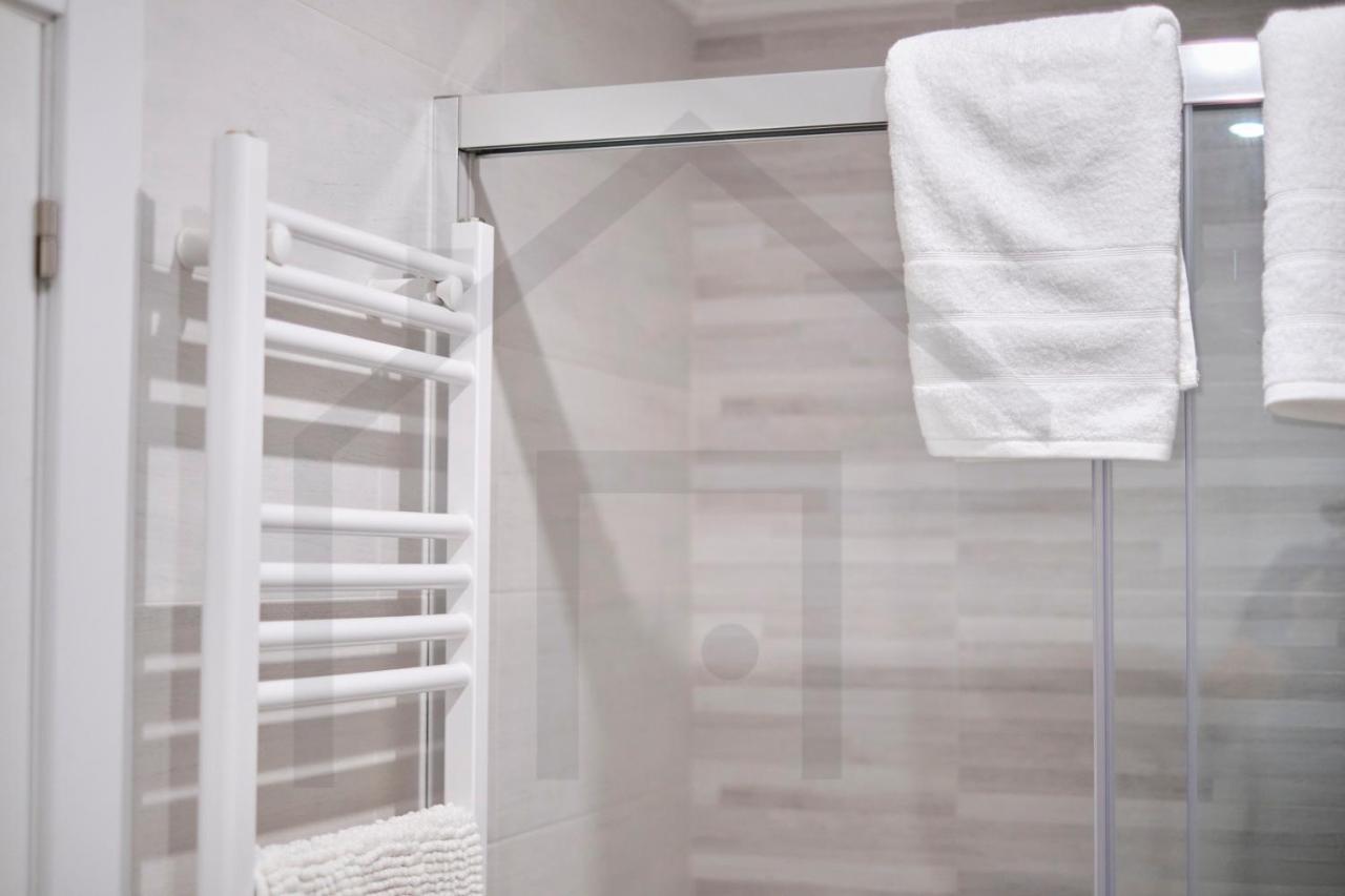 Espectacular Atico A Un Paso Del Centro De Gijon Bed & Breakfast Luaran gambar