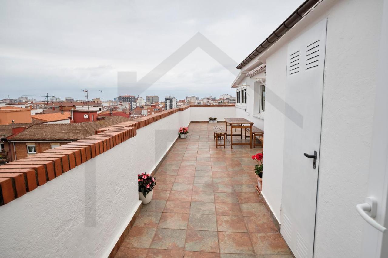 Espectacular Atico A Un Paso Del Centro De Gijon Bed & Breakfast Luaran gambar