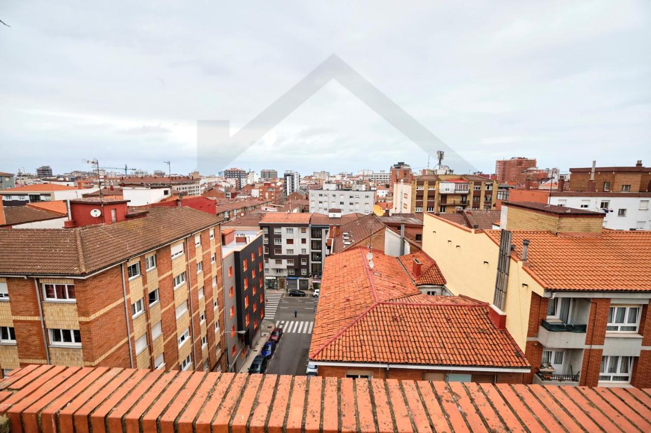 Espectacular Atico A Un Paso Del Centro De Gijon Bed & Breakfast Luaran gambar