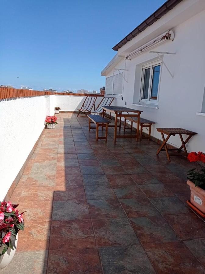 Espectacular Atico A Un Paso Del Centro De Gijon Bed & Breakfast Luaran gambar